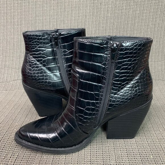 Madden Girl Women Size 8.5M Black Crocodile Pattern Block Heel Ankle Boots - Picture 3 of 8